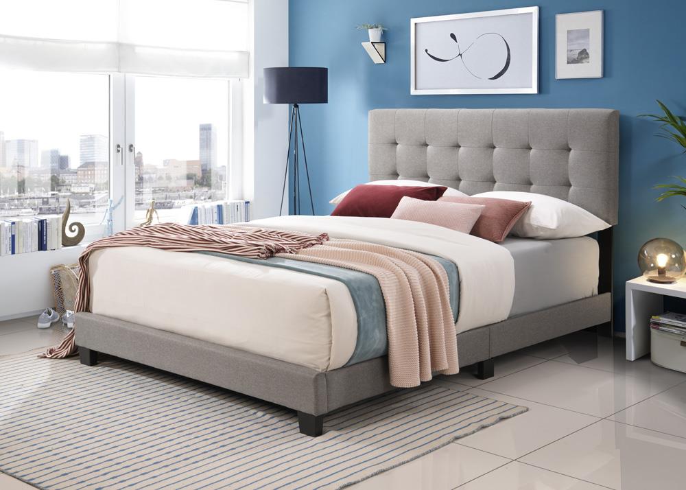 LIGHT GRAY KING BED