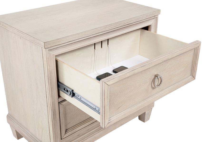 Pembroke 4-piece Queen Bedroom Set Washed Oak view 12