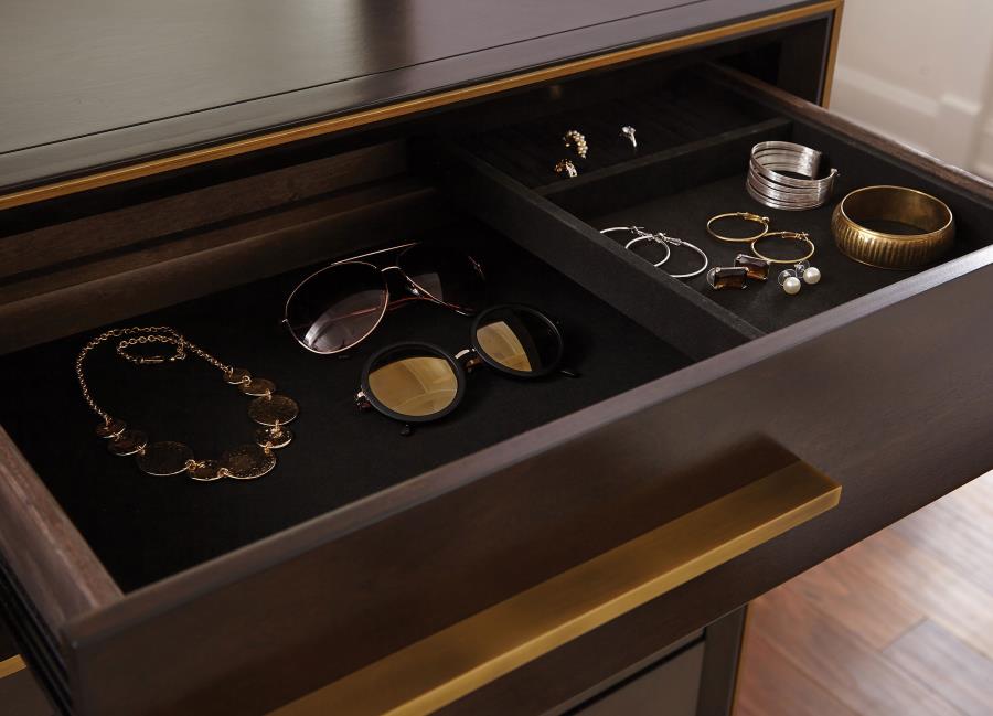 Durango 8-drawer Dresser Smoked Peppercorn view 11