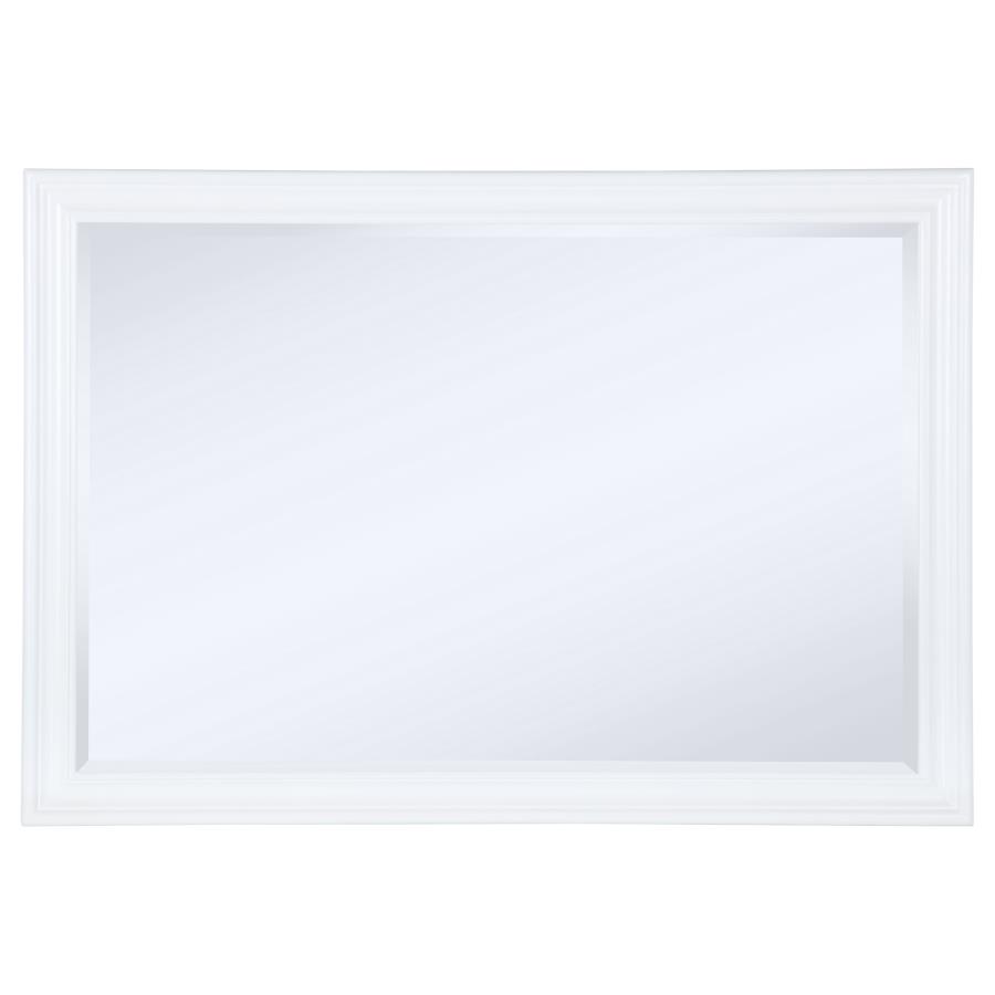 Bexhill 4-piece Queen Bedroom Set White view 10