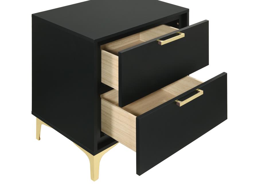 Kendall 4-piece Eastern King Bedroom Set Black view 12