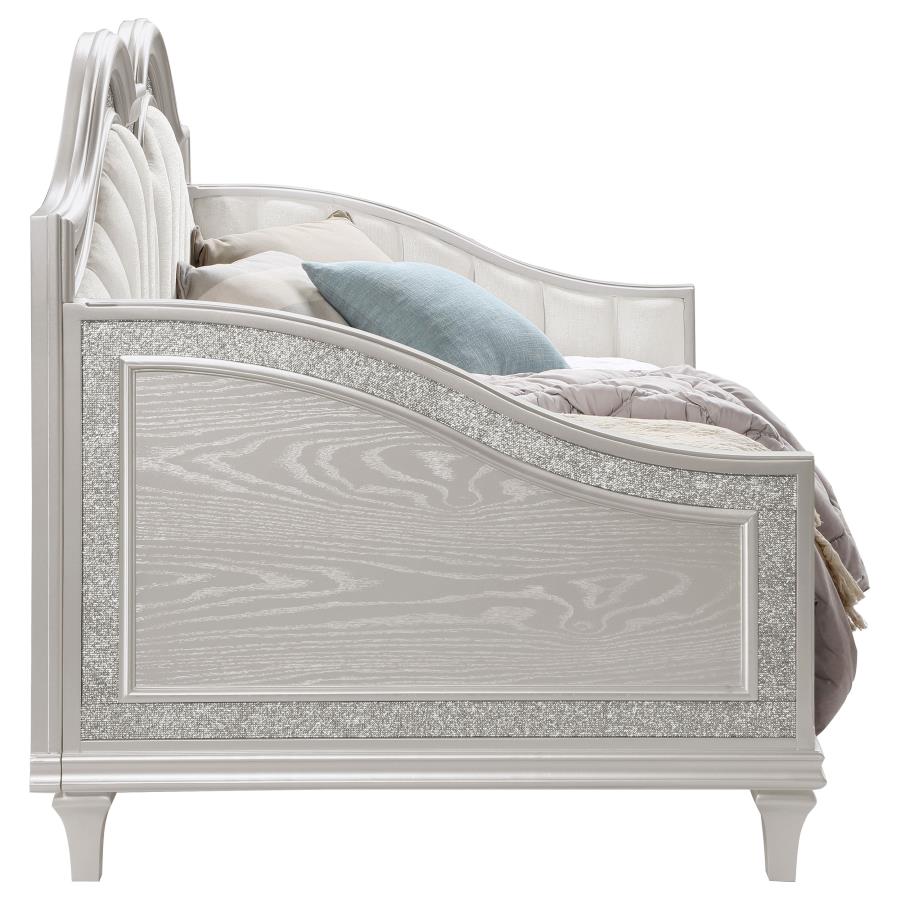Evangeline Upholstered Twin Daybed Silver Oak view 9