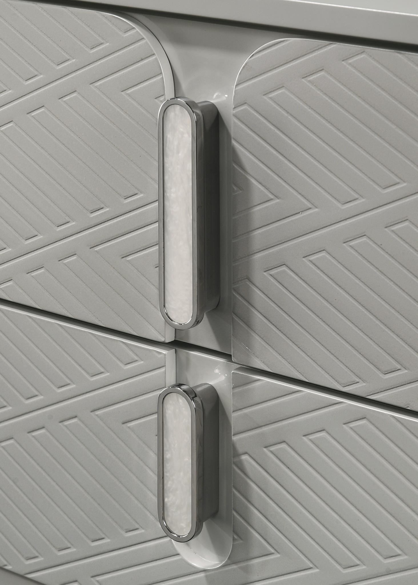 COOL GRAY MIRROR view 11