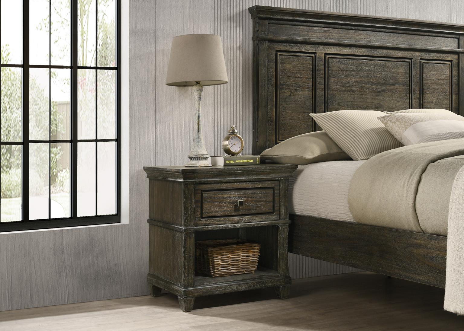KING BED-DRESSER-MIRROR view 9