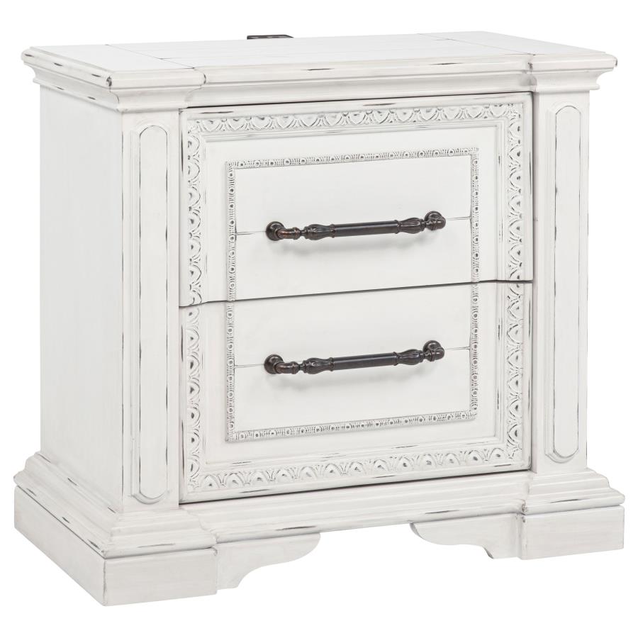 McKinney 5-piece Queen Bedroom Set Vintage White view 5