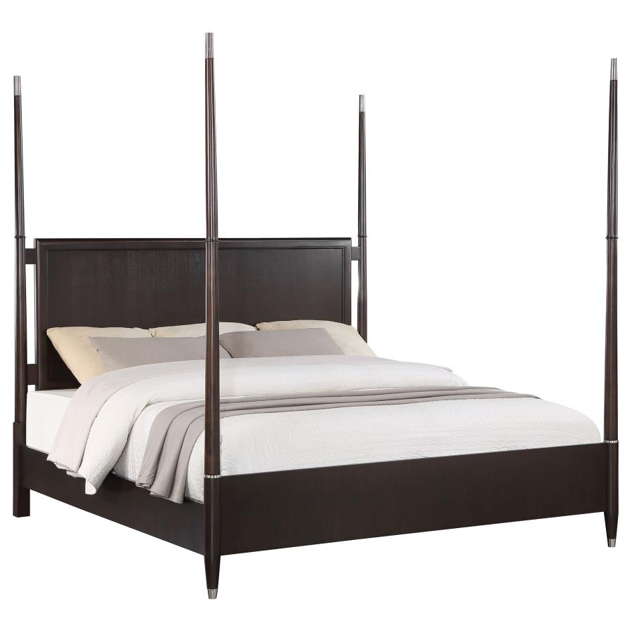Emberlyn Wood Queen Poster Bed Brown view 4
