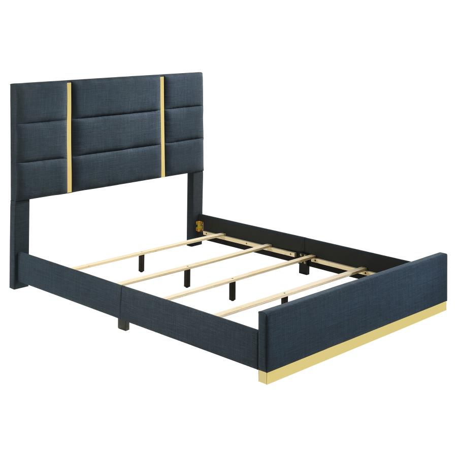 Ines 5-piece Queen Bedroom Set Navy and White High Gloss view 3