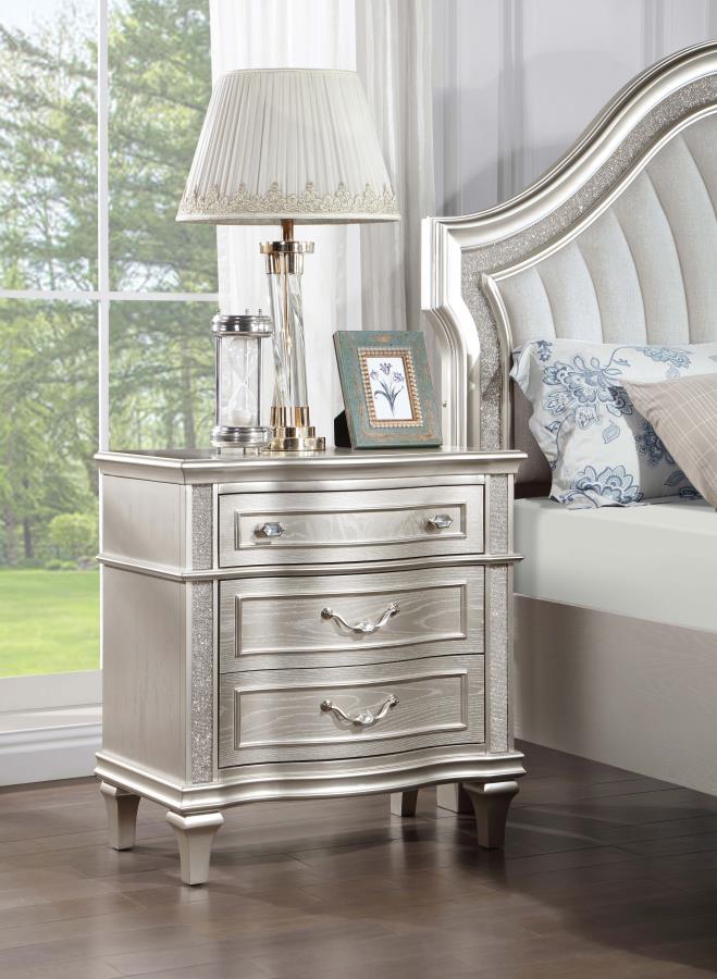 Evangeline 3-drawer Nightstand Silver Oak view 2