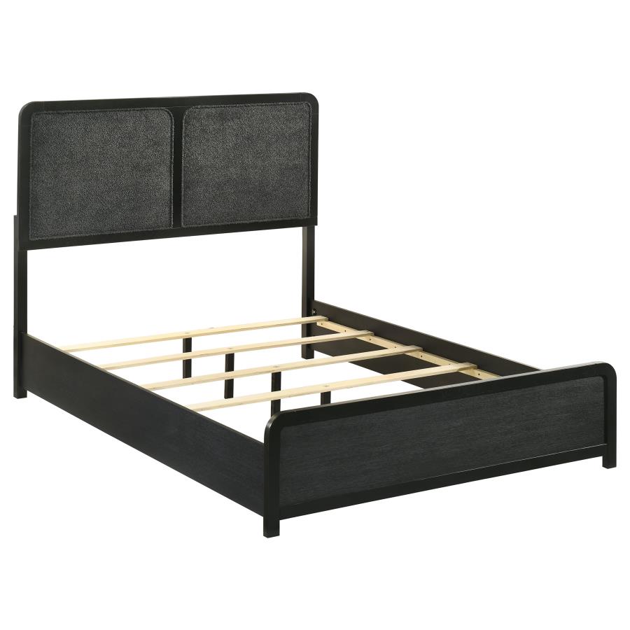 Cavelle 4-piece Full Bedroom Set Black view 3
