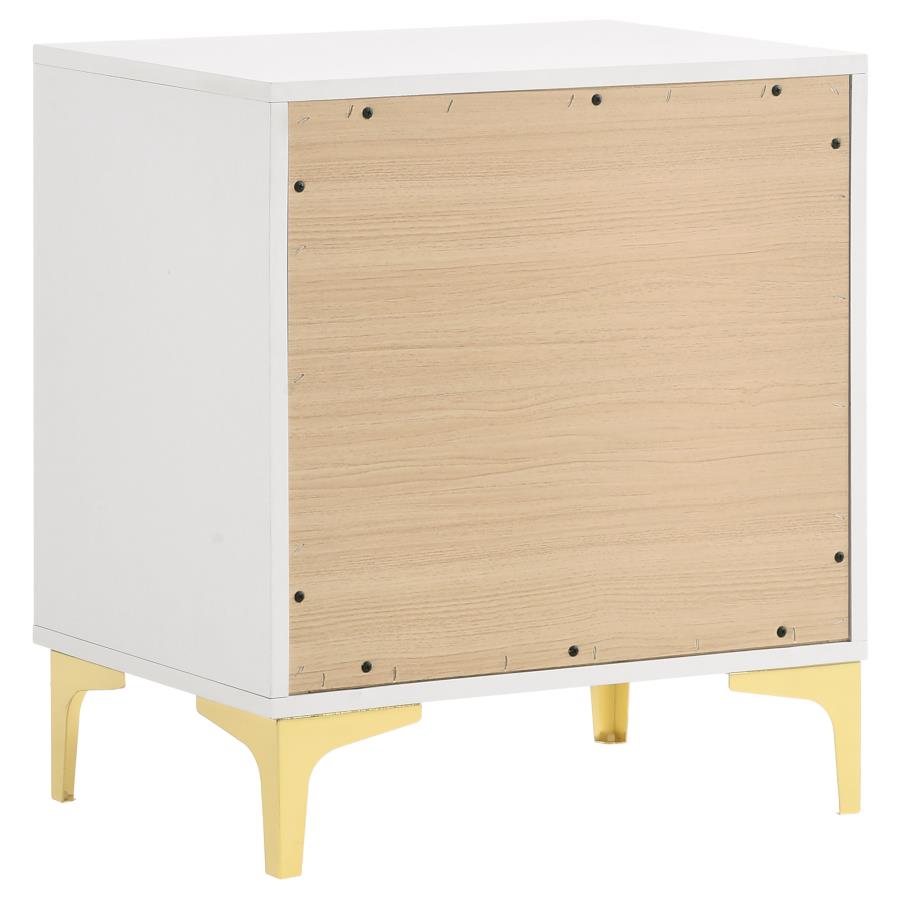 Kendall 4-piece Queen Bedroom Set White view 6