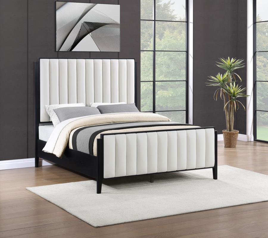 Brookmead 60-inch Upholstered Queen Bed Black view 2