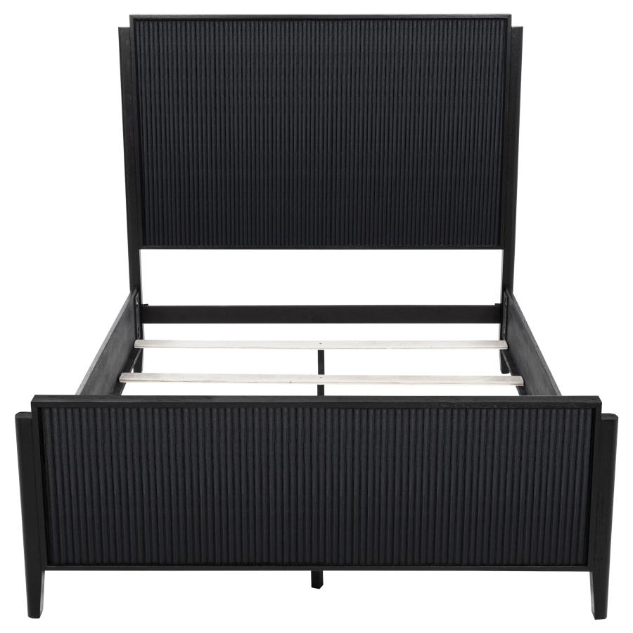 Brookmead Wood Queen Panel Bed Black view 4