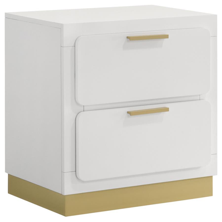 Caraway 5-piece Eastern King Bedroom Set White view 5