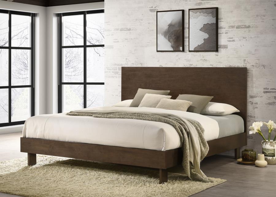Glenwood 48-inch Eastern King Platform Panel Bed Warm Brown view 2