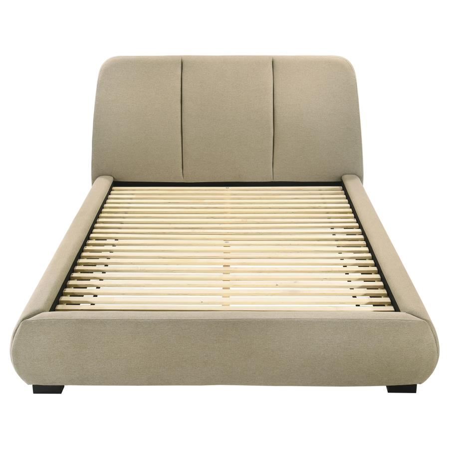 Mokena 46-inch Upholstered Queen Platform Bed Brown view 4