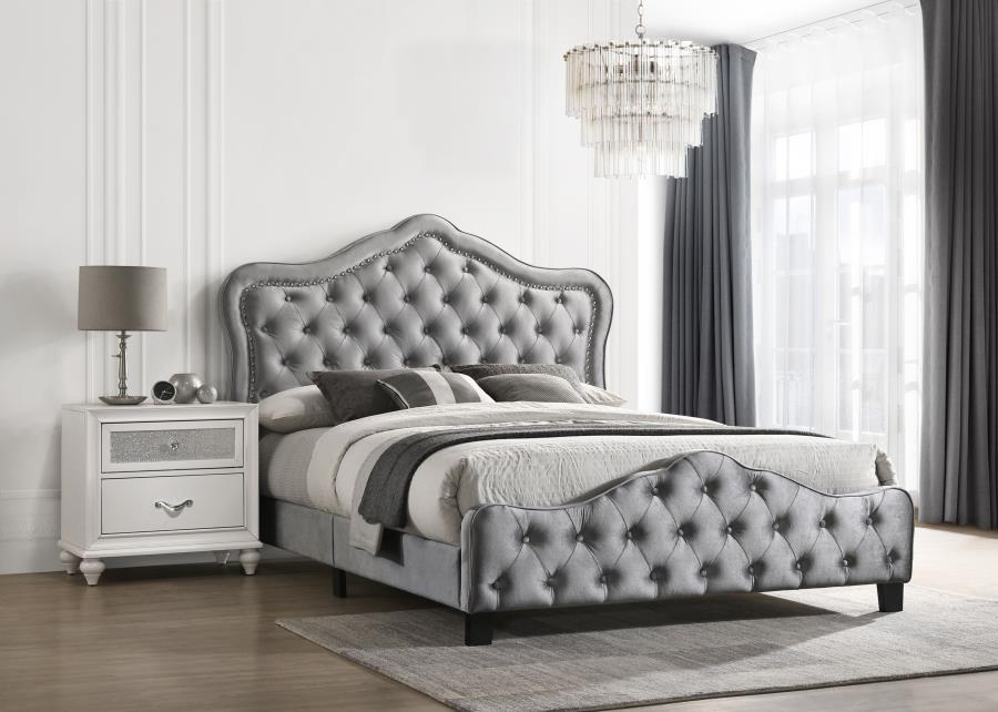 Bella Upholstered Eastern King Panel Bed Grey view 4