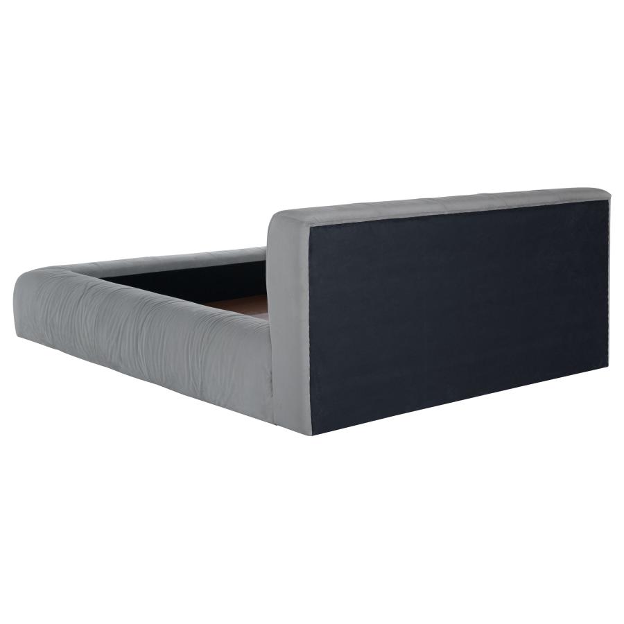 Wilshire Upholstered Queen Platform Bed Grey view 4