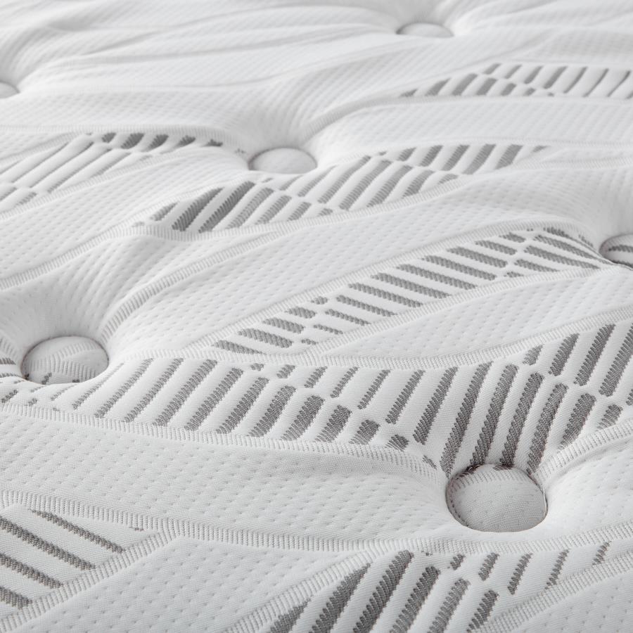 Hayes 11-inch Twin XL Pillow Top Memory Foam Hybrid Mattress view 3