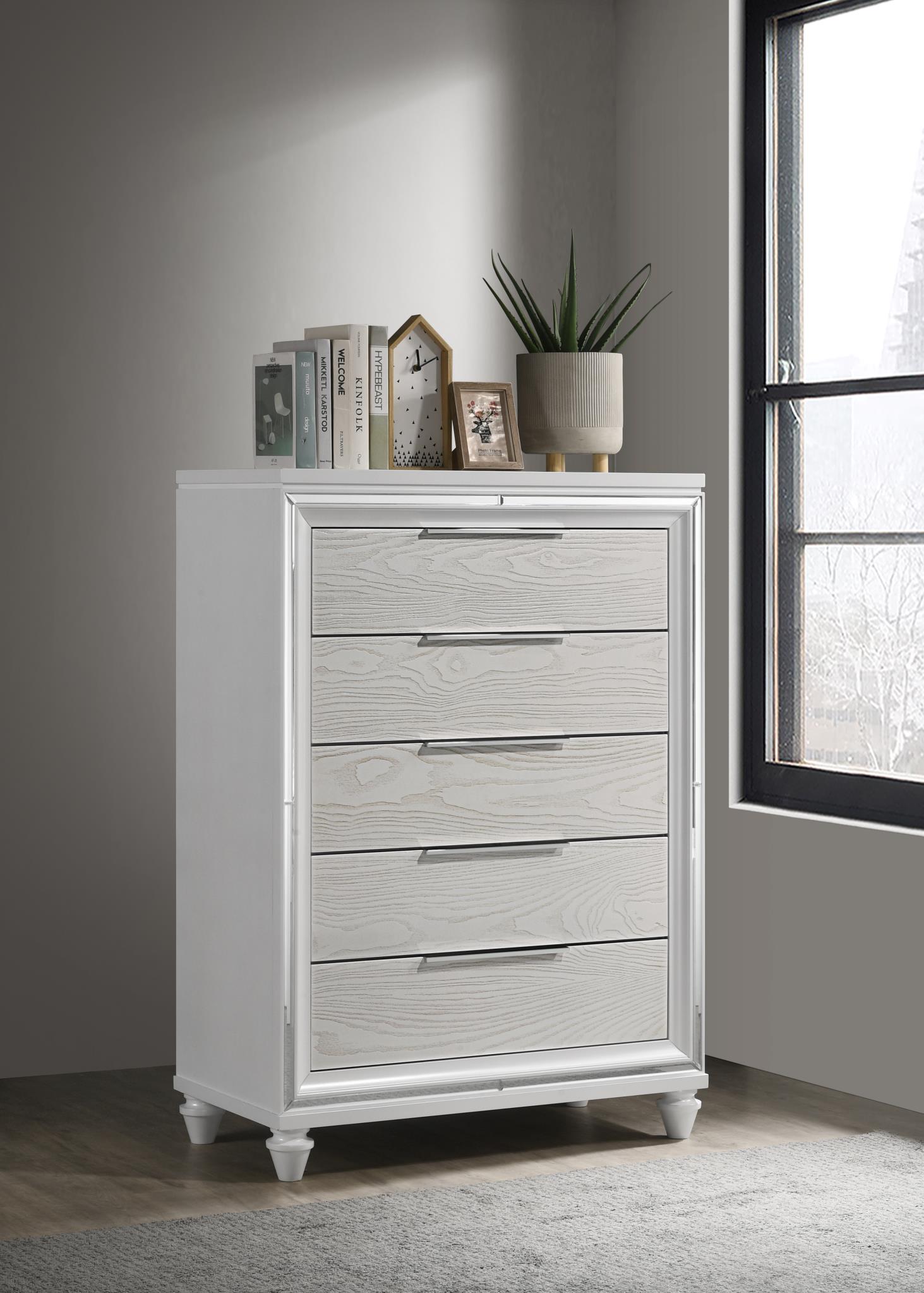 PALE ALMOND QUEEN BED view 7