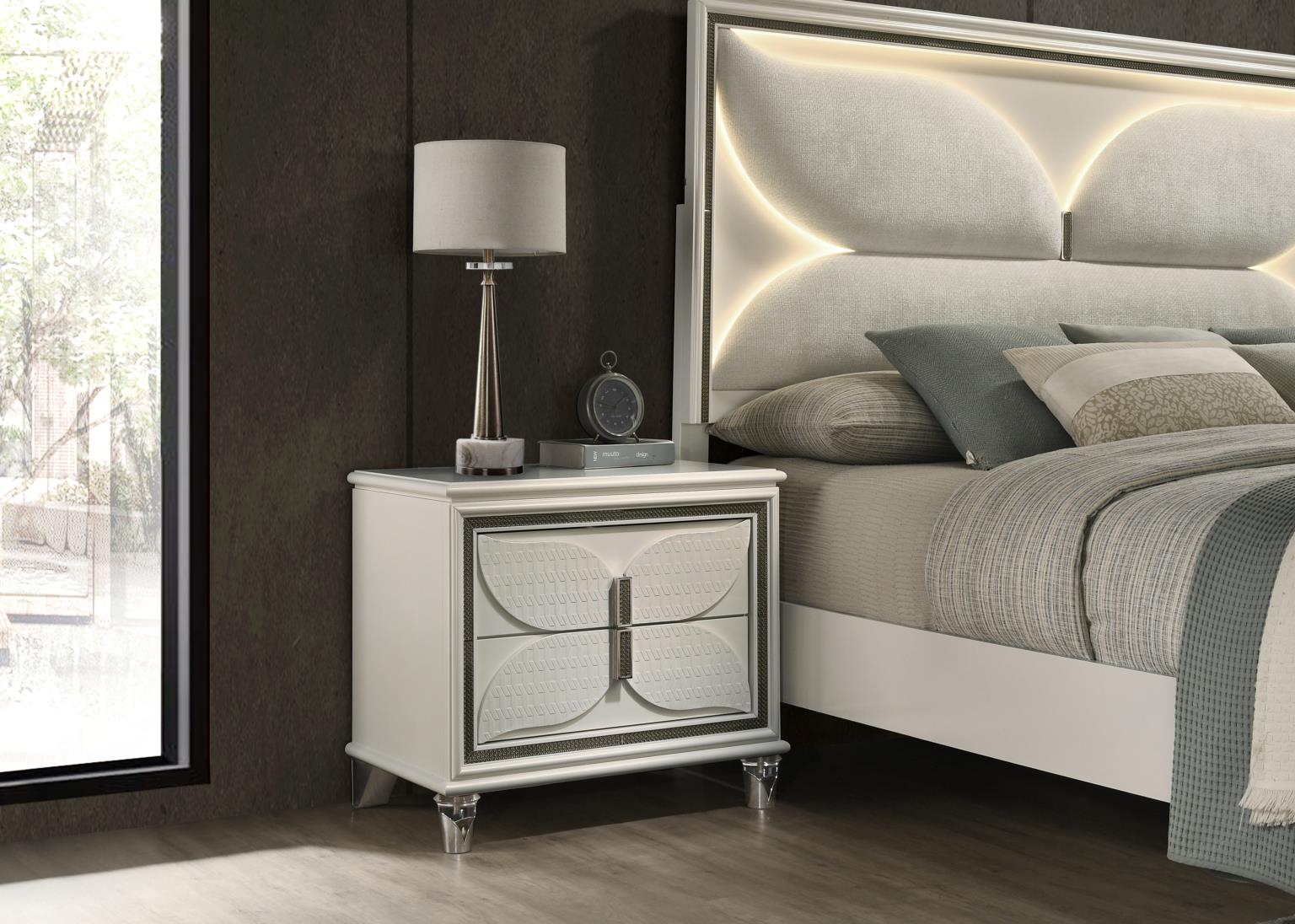 MYSTERIOUS GOLD KING BED view 6
