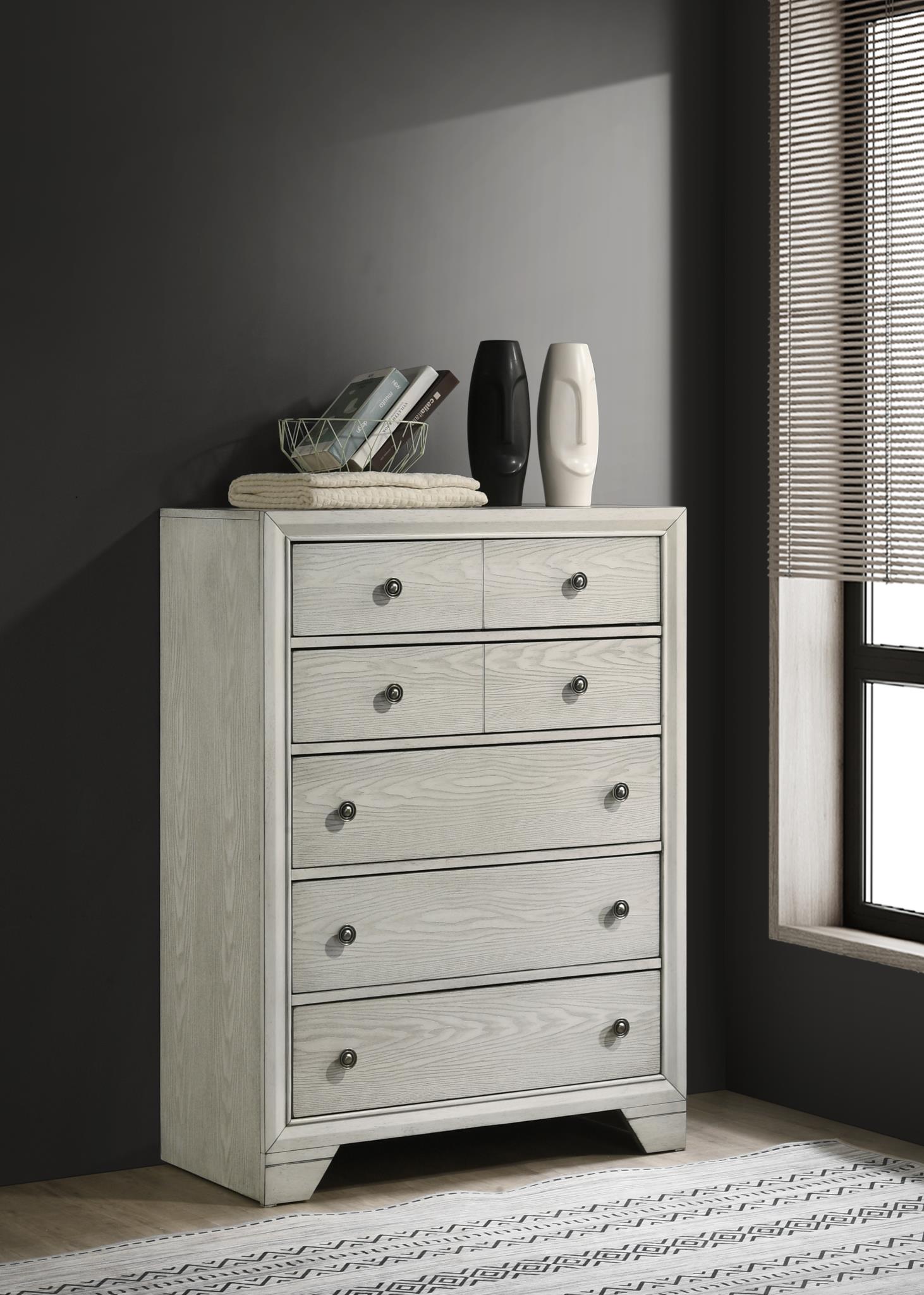 ANTIQUE WHITE OAK CHEST view 2
