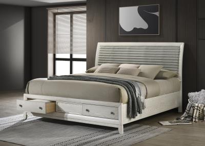 ANTIQUE WHITE OAK QUEEN BED