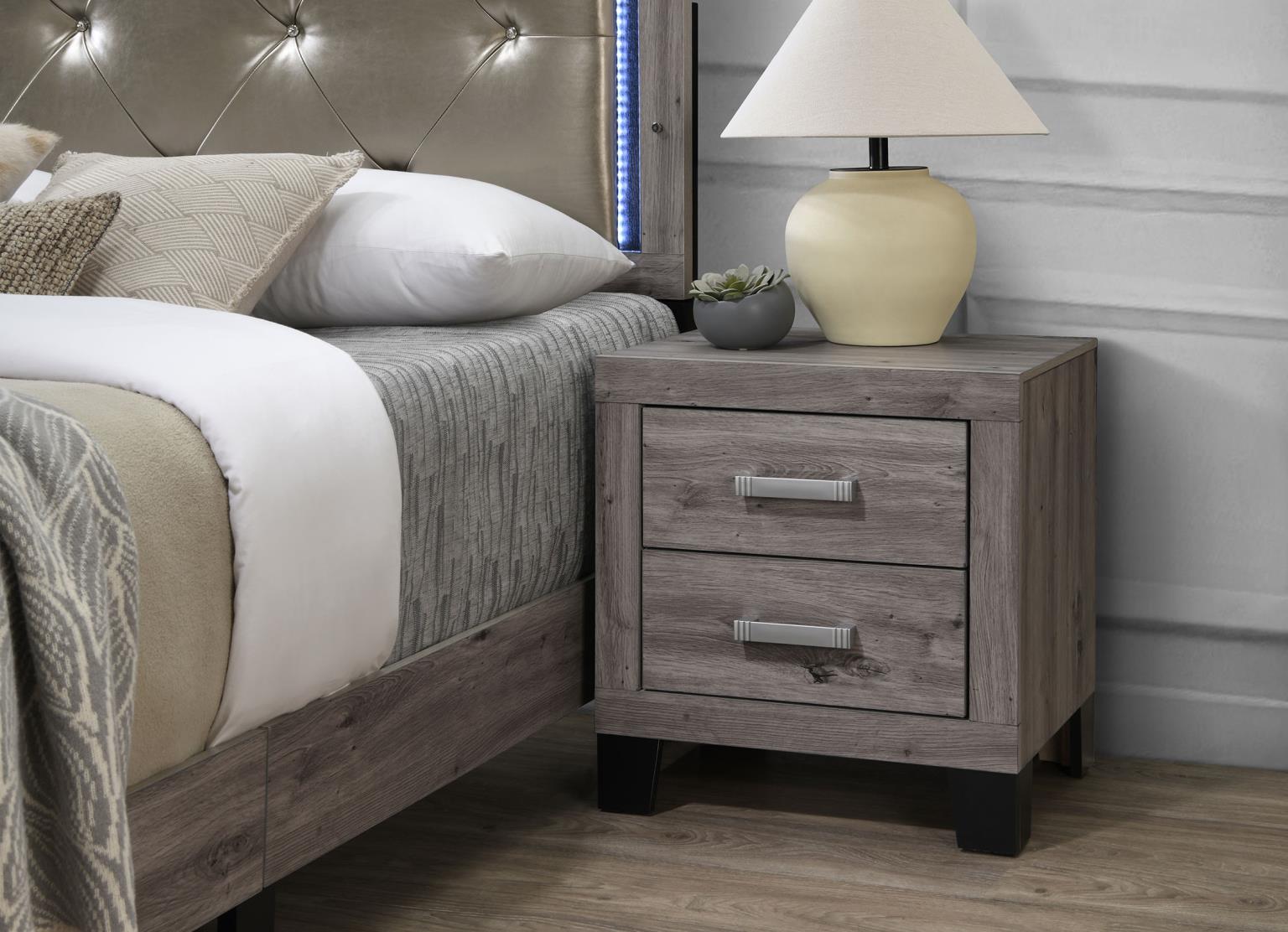 QUEEN BED-DRESSER-MIRROR view 6