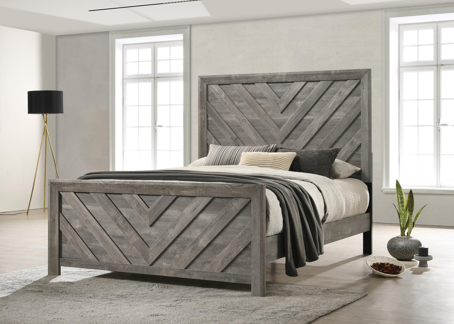 QUEEN BED-DRESSER-MIRROR view 3