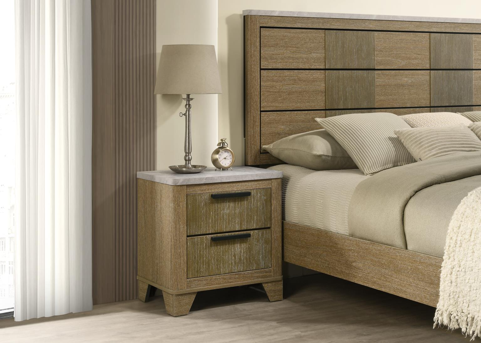 ASPEN OAK QUEEN BED view 6