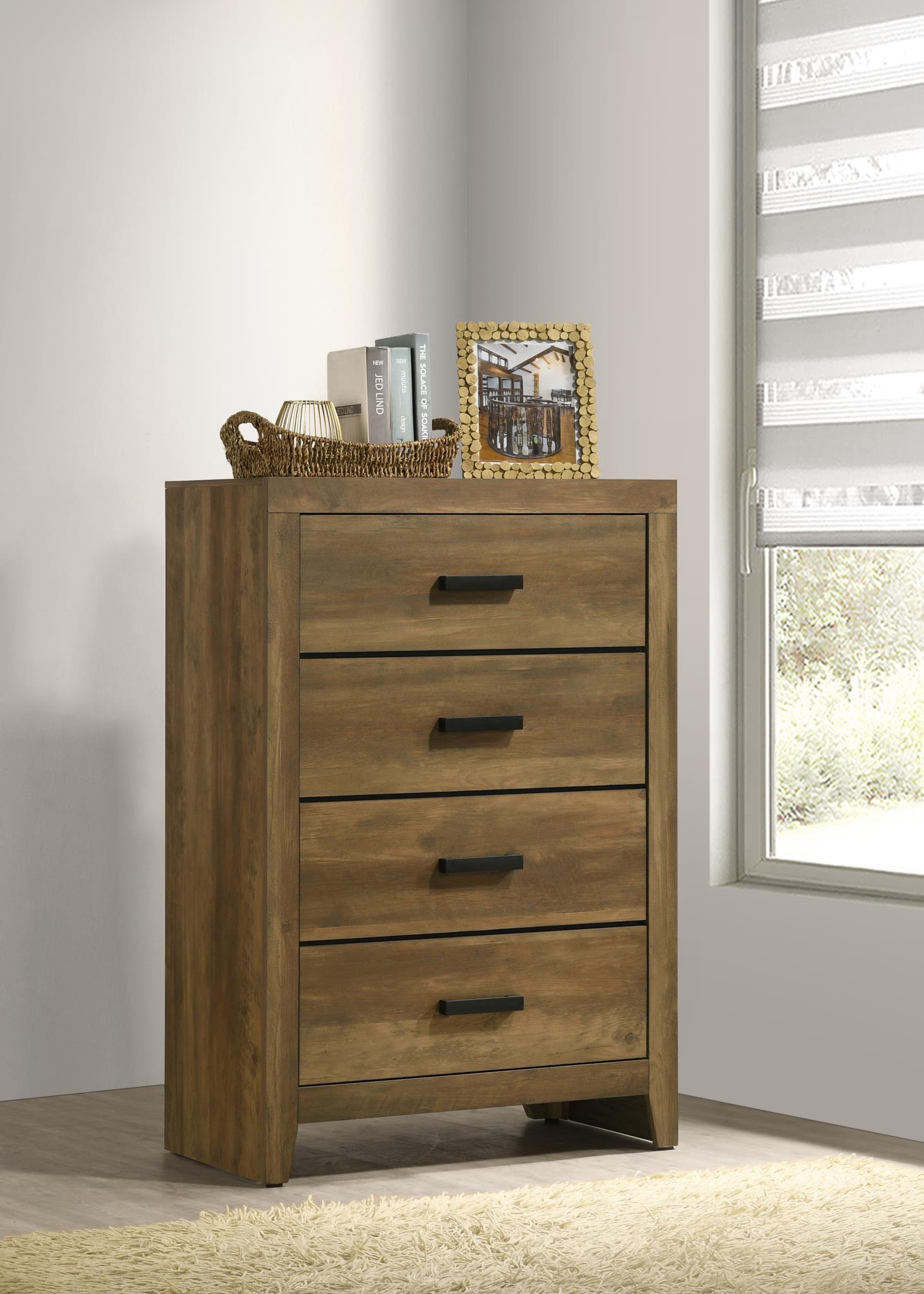 KNOTTY OAK CHEST view 2