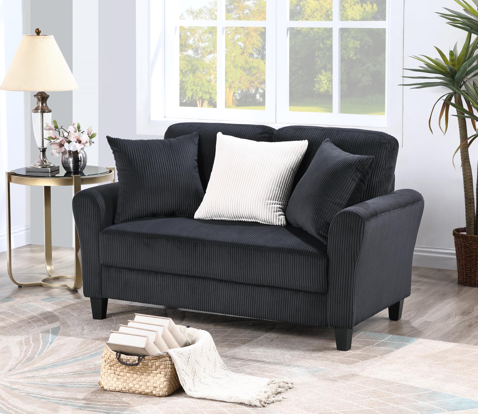 BLACK LOVESEAT view 2
